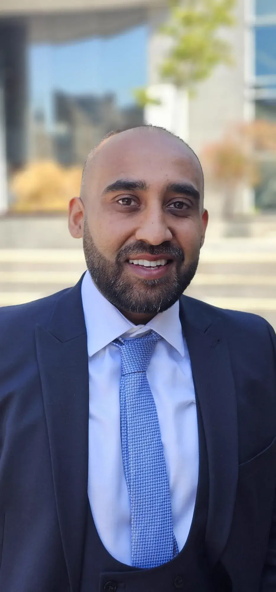Dr Aasim Farooq